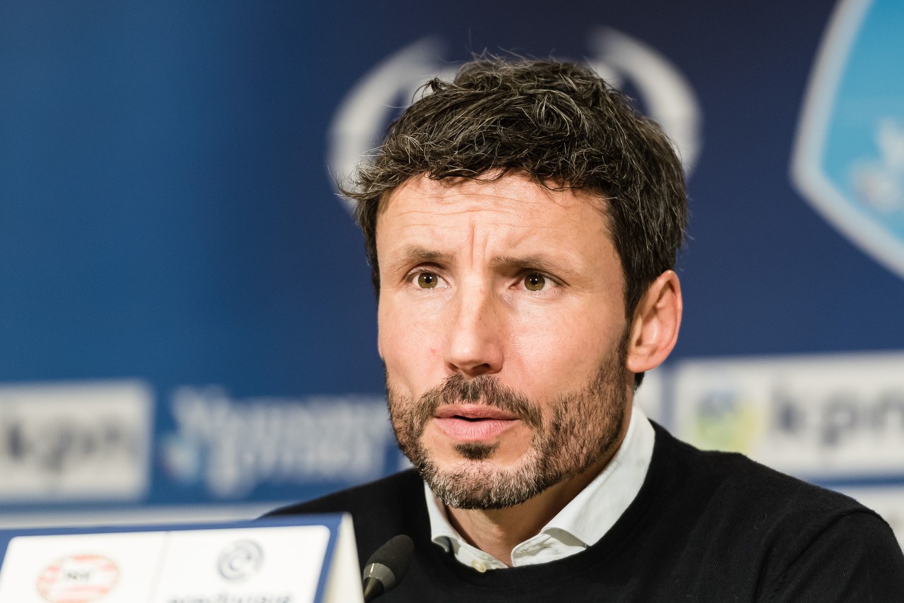 在这一荣誉 在这一荣誉