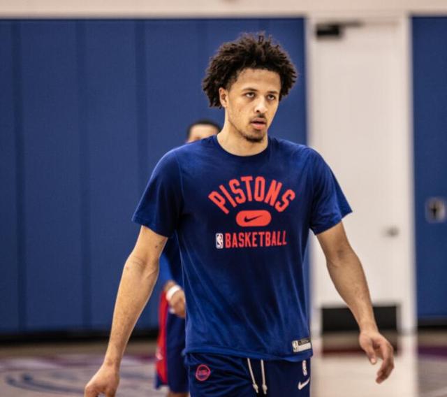 余球员同样 余球员同样